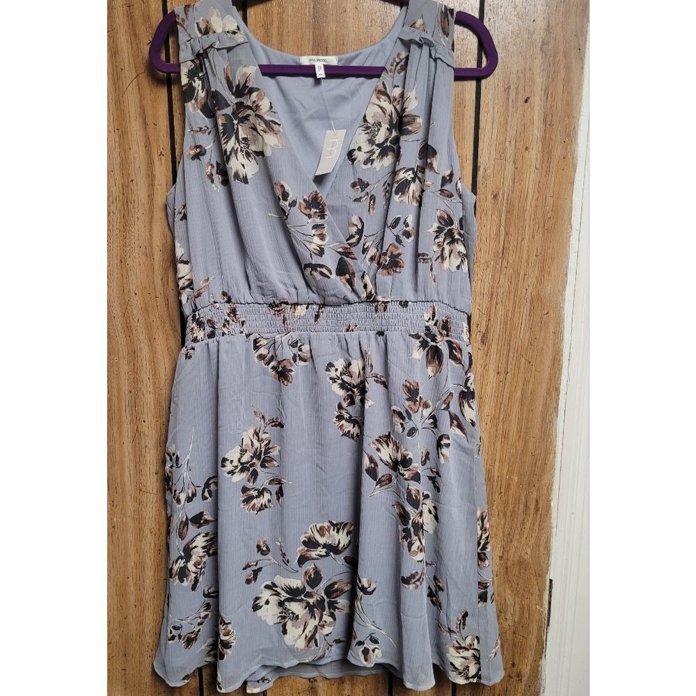 Grey floral dress. Brand New